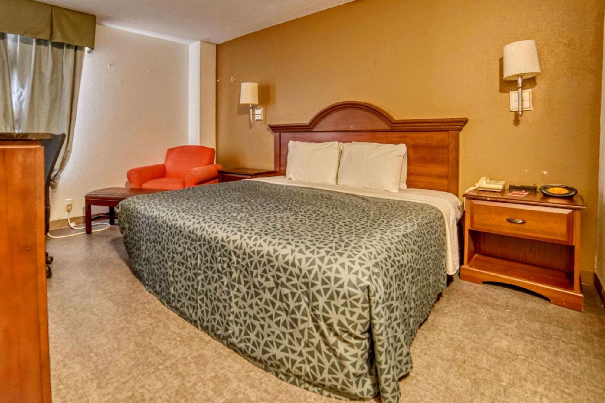 Econo Lodge Ралей Екстериор снимка
