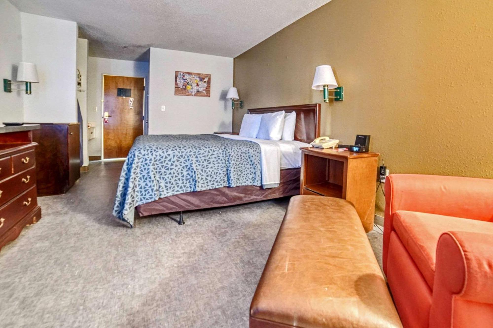 Econo Lodge Ралей Екстериор снимка